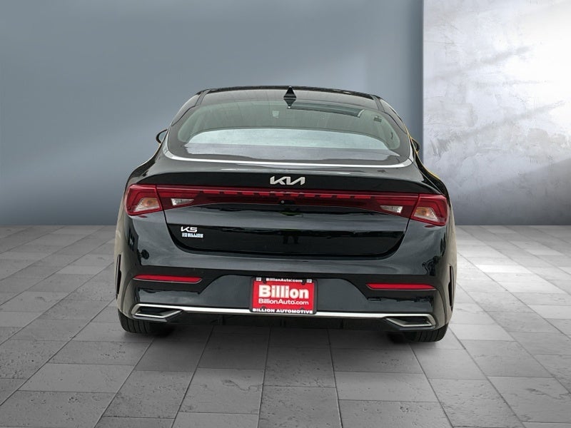 2023 Kia K5 — detail view